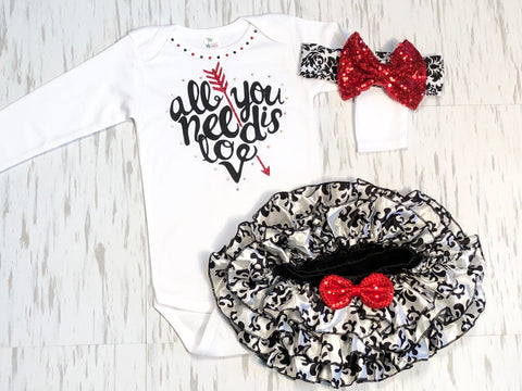 Damask All You Need Is Love - Paisley Bows