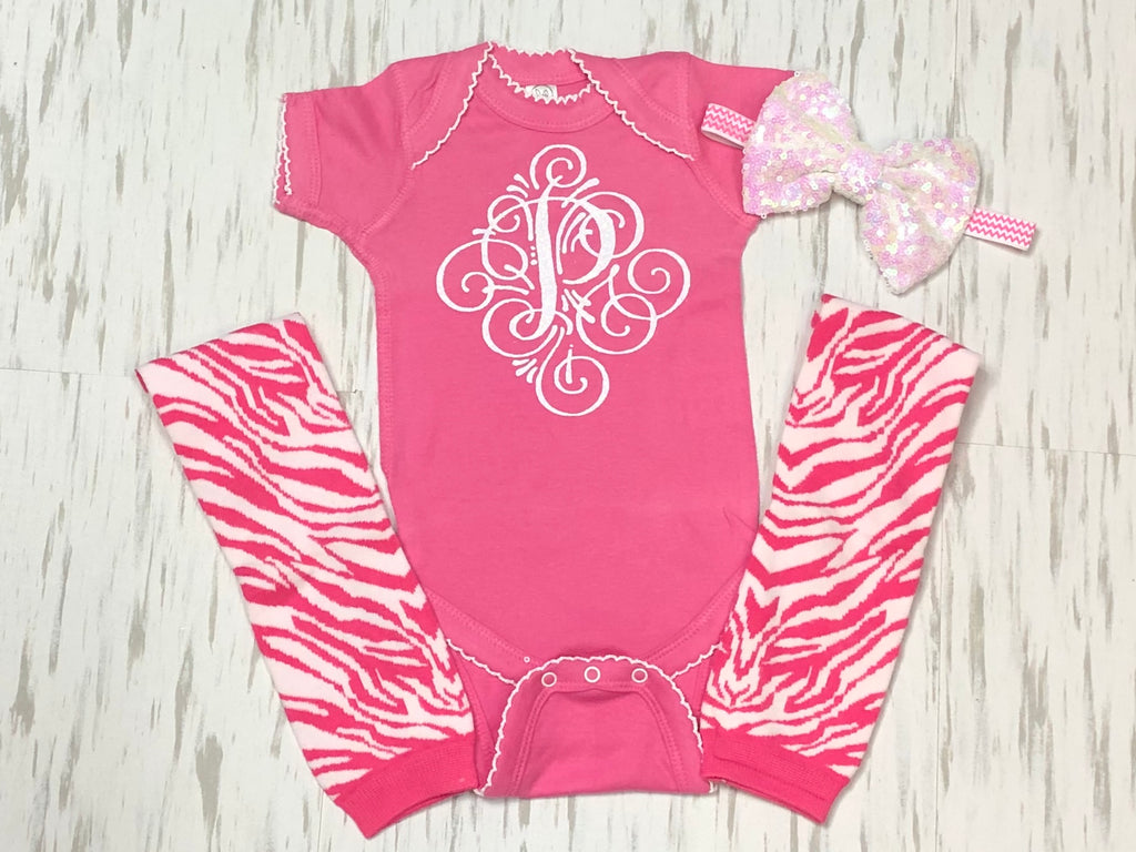 Pink and White Monogram Newborn Outfit - Paisley Bows