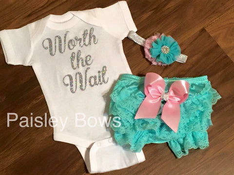 Hello World Coming Home Outfit - Paisley Bows