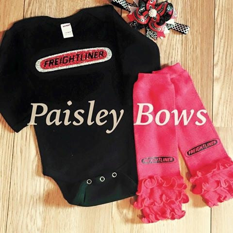 Freightliner - Paisley Bows