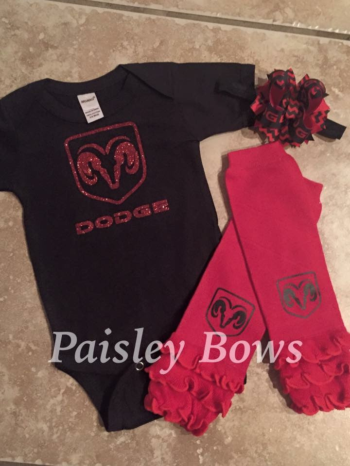Dodge Glitter outfit - Paisley Bows
