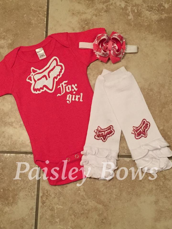 Pink and white Fox girl outfit - Paisley Bows